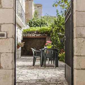Bed & Breakfast Il Giardino Dei Mandarini ***